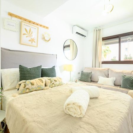 Estudio Con Parking Teatinos Malaga Living Εξωτερικό φωτογραφία