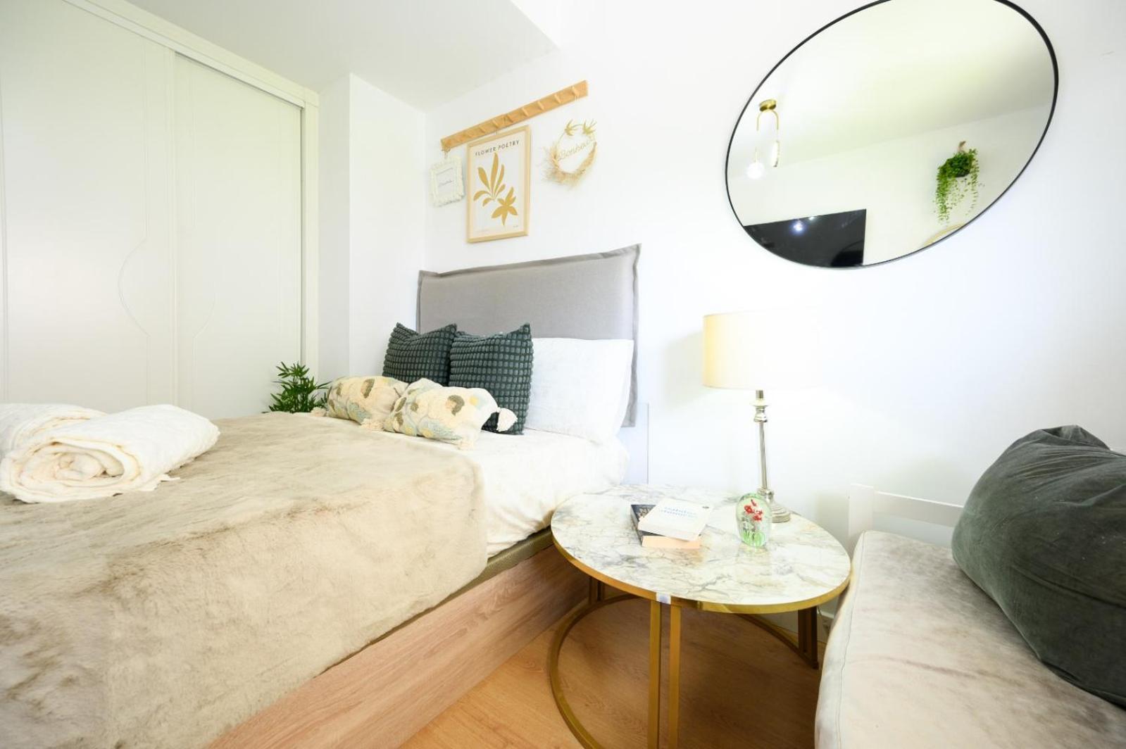 Estudio Con Parking Teatinos Malaga Living Εξωτερικό φωτογραφία
